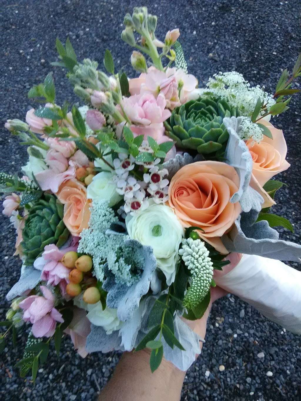 Flowers by Rhonda | 609 Higgins Ave #2, Brielle, NJ 08730 | Phone: (732) 612-3277