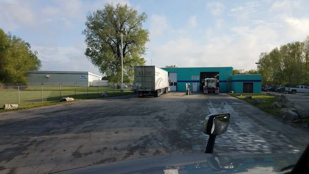 Blue Beacon Truck Wash of Kansas City, MO | 1201 N Corrington Ave, I-435 Exit 57 (Front St), Kansas City, MO 64120 | Phone: (816) 231-6858