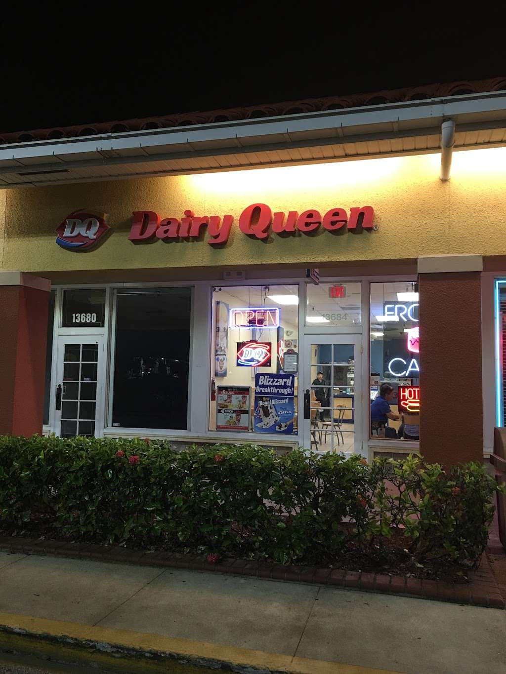 Dairy Queen (Treat) | 13684 W, FL-84, Davie, FL 33325, USA | Phone: (954) 723-0504