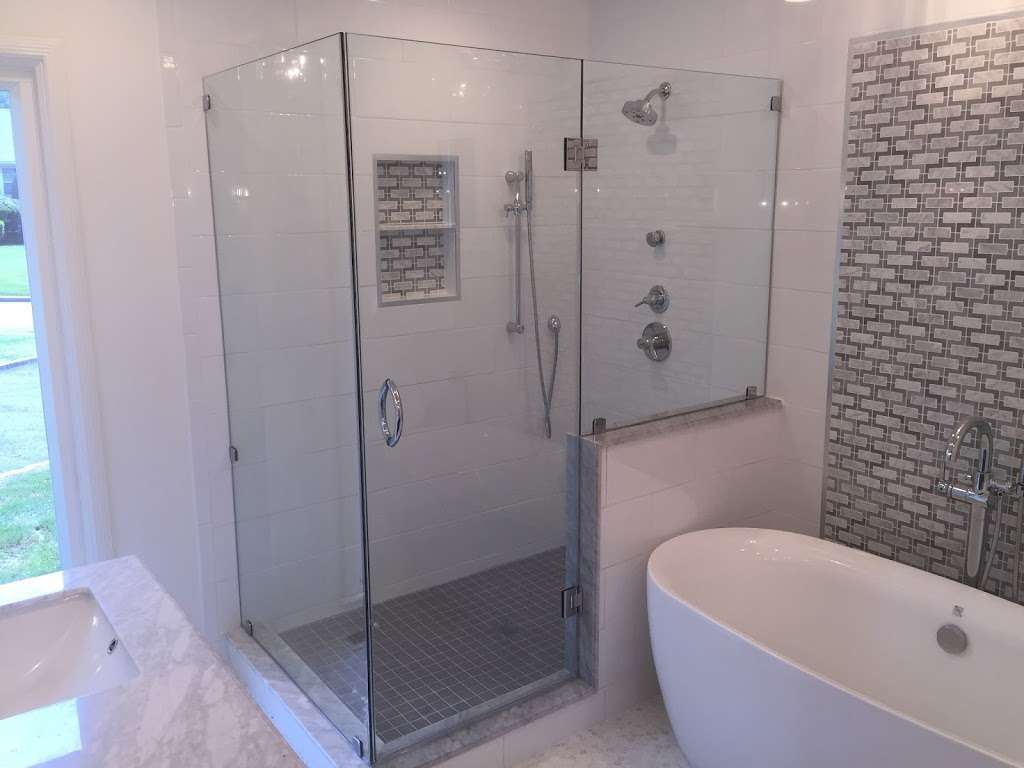 Frameless shower doors and glass works | 42 Farm Rd, Middletown, NJ 07748, USA | Phone: (646) 854-7674