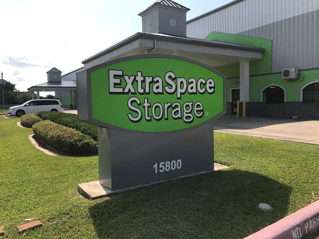 Extra Space Storage | 15800 Space Center Blvd, Houston, TX 77062, USA | Phone: (281) 480-2100