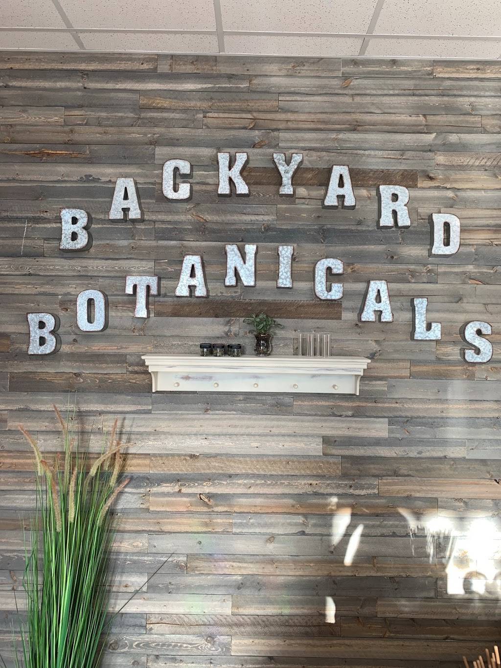 Backyard Botanicals CBD | 12830 Silicon Dr #106, San Antonio, TX 78249, USA | Phone: (210) 977-0203