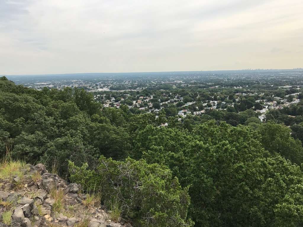 Mountain top view | Rifle Camp Rd, Woodland Park, NJ 07424, USA