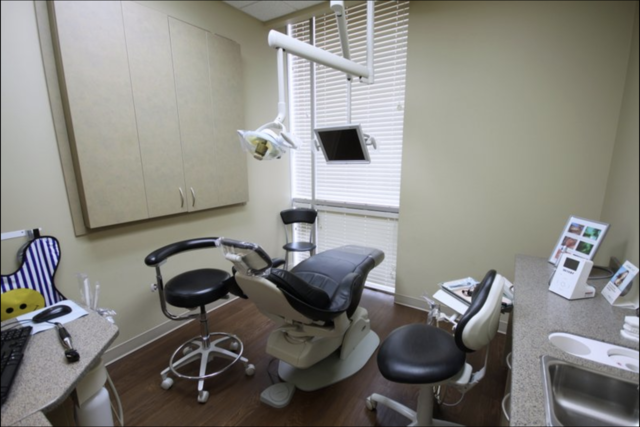 Sonrisa Dental: Omilabu Adetutu DDS | 10925 Beechnut St # A110, Houston, TX 77072 | Phone: (281) 983-9200