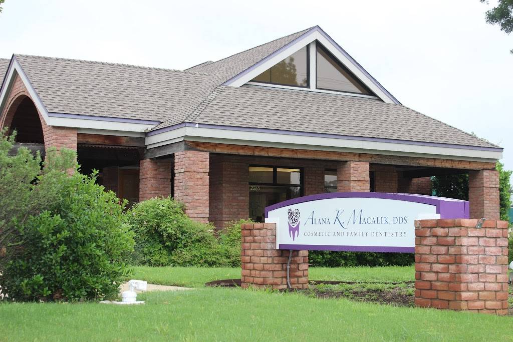 Alana K Macalik DDS | 2265 W Green Oaks Blvd, Arlington, TX 76013, USA | Phone: (817) 496-7899