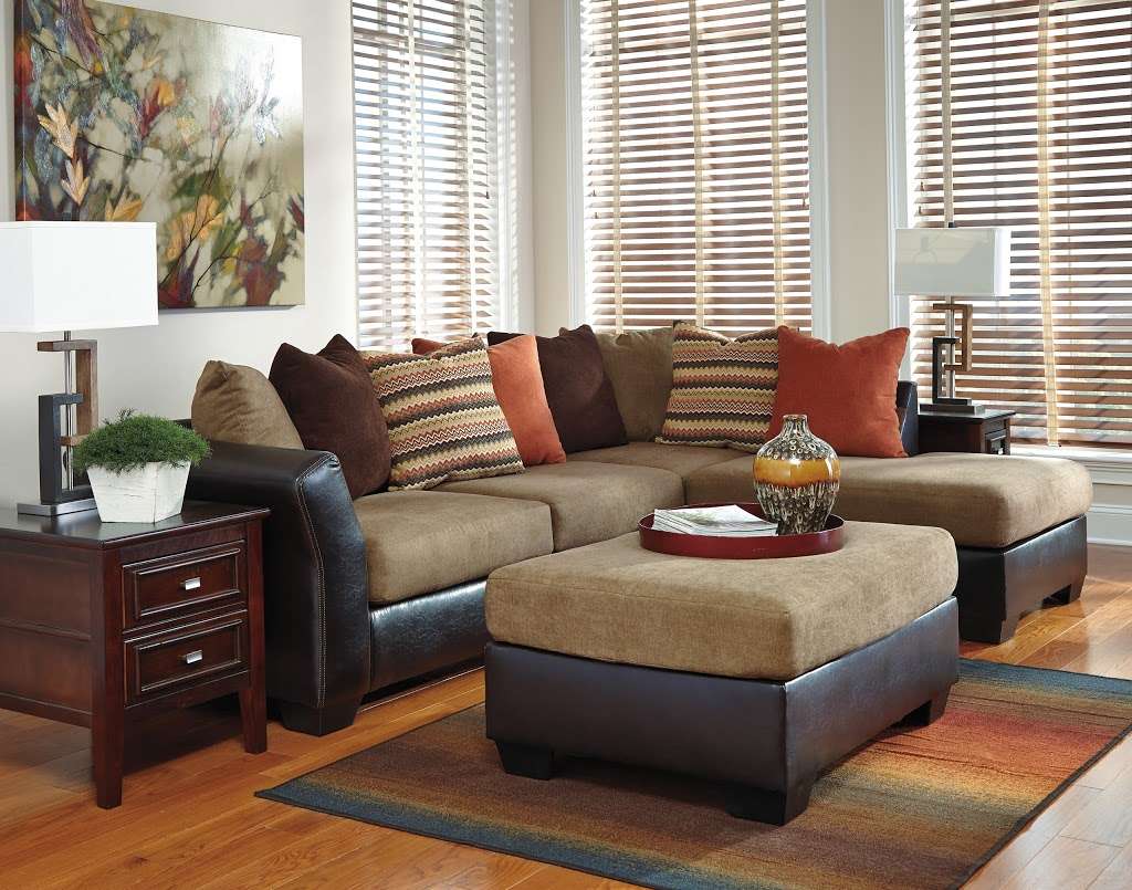 Modern Furniture Outlet | 30 N Black Horse Pike, Bellmawr, NJ 08031, USA | Phone: (856) 933-2007