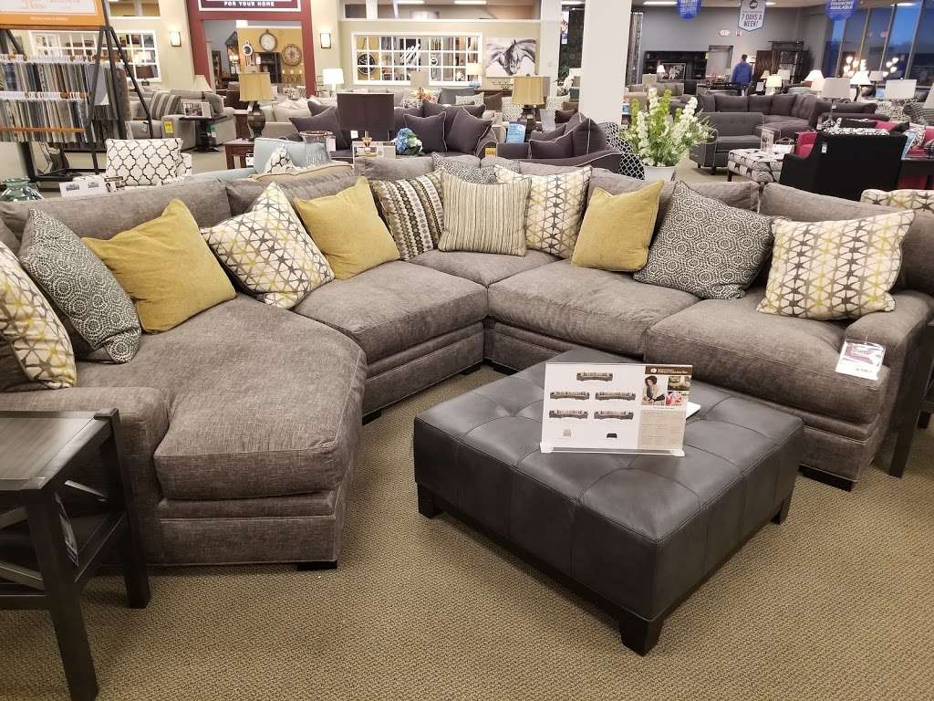 Raymour & Flanigan Furniture and Mattress Store | 2750 Fashion Center Blvd, Newark, DE 19702 | Phone: (302) 318-0530