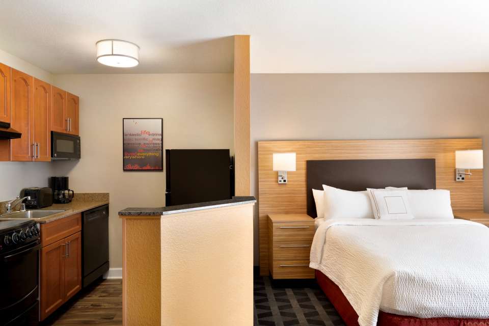 TownePlace Suites by Marriott Denver Southeast | 3699 S Monaco Pkwy, Denver, CO 80237, USA | Phone: (303) 759-9393