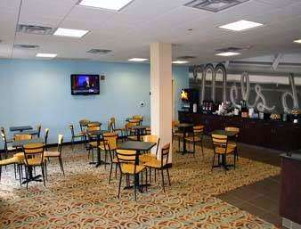 Super 8 by Wyndham Pennsville/Wilmington | 413 N Broadway, Pennsville, NJ 08070 | Phone: (856) 517-0505