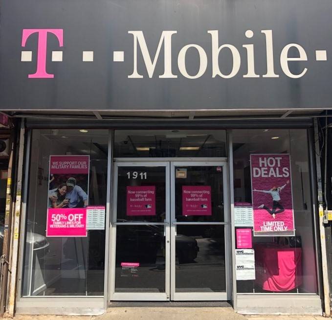 T-Mobile | 1911 Nostrand Ave, Brooklyn, NY 11226, USA | Phone: (718) 287-2700