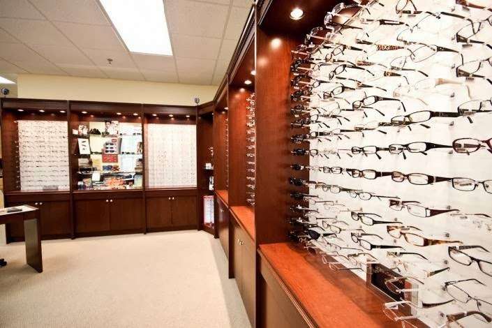 Uong Eye Care | 3708 Winter Garden Vineland Rd, Winter Garden, FL 34787, USA | Phone: (407) 656-6870