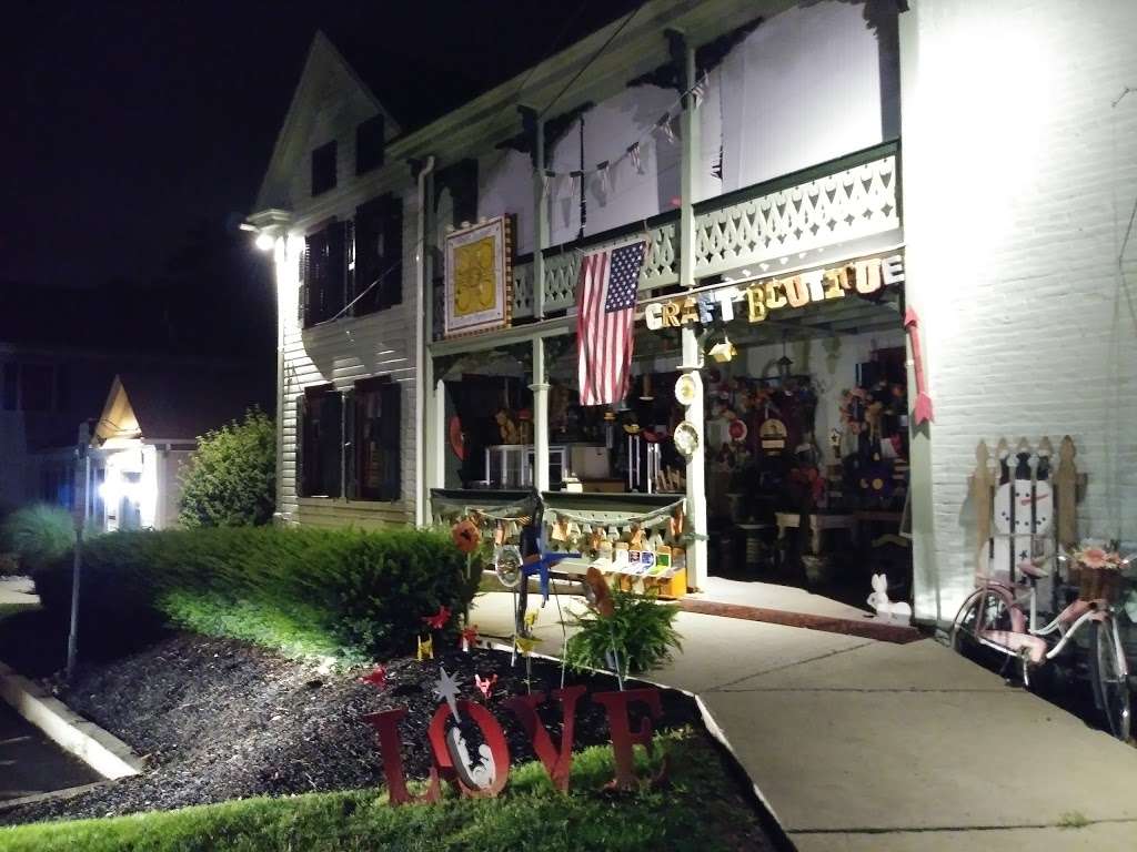 The Craft Boutique | 308 N Main St, Chalfont, PA 18914, USA | Phone: (215) 716-3077