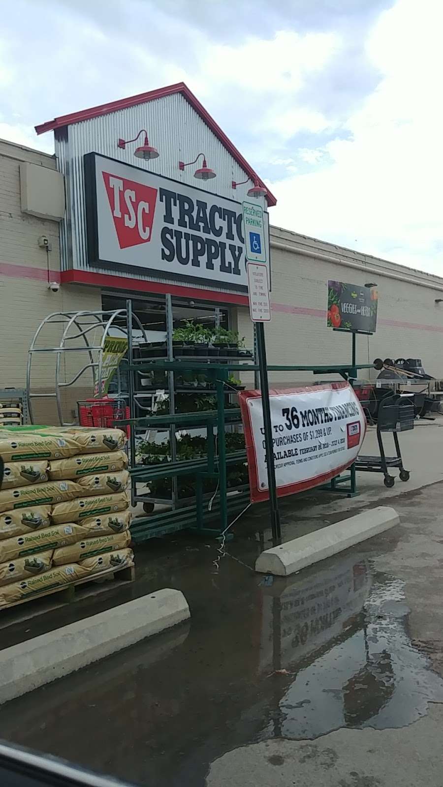 Tractor Supply Co. | 600 Scranton Carbondale Hwy Ste 100, Eynon, PA 18403, USA | Phone: (570) 876-3030