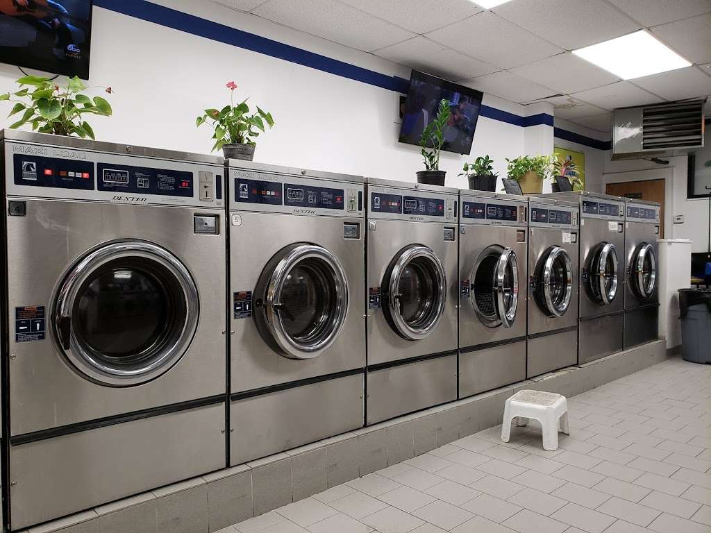 Laneys Laundry & Dry Clean | 3302, 165 Dubois Ave, Valley Stream, NY 11581, USA | Phone: (516) 887-0470