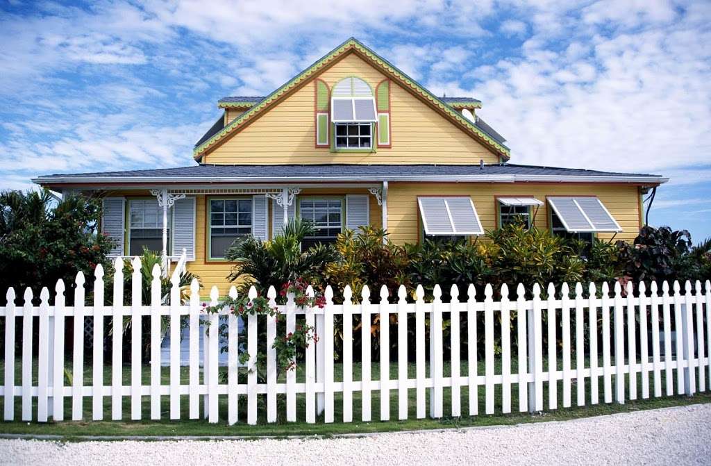 Mutual Fence Co. LLC | 219 S Franklin St, Holbrook, MA 02343 | Phone: (781) 767-1070