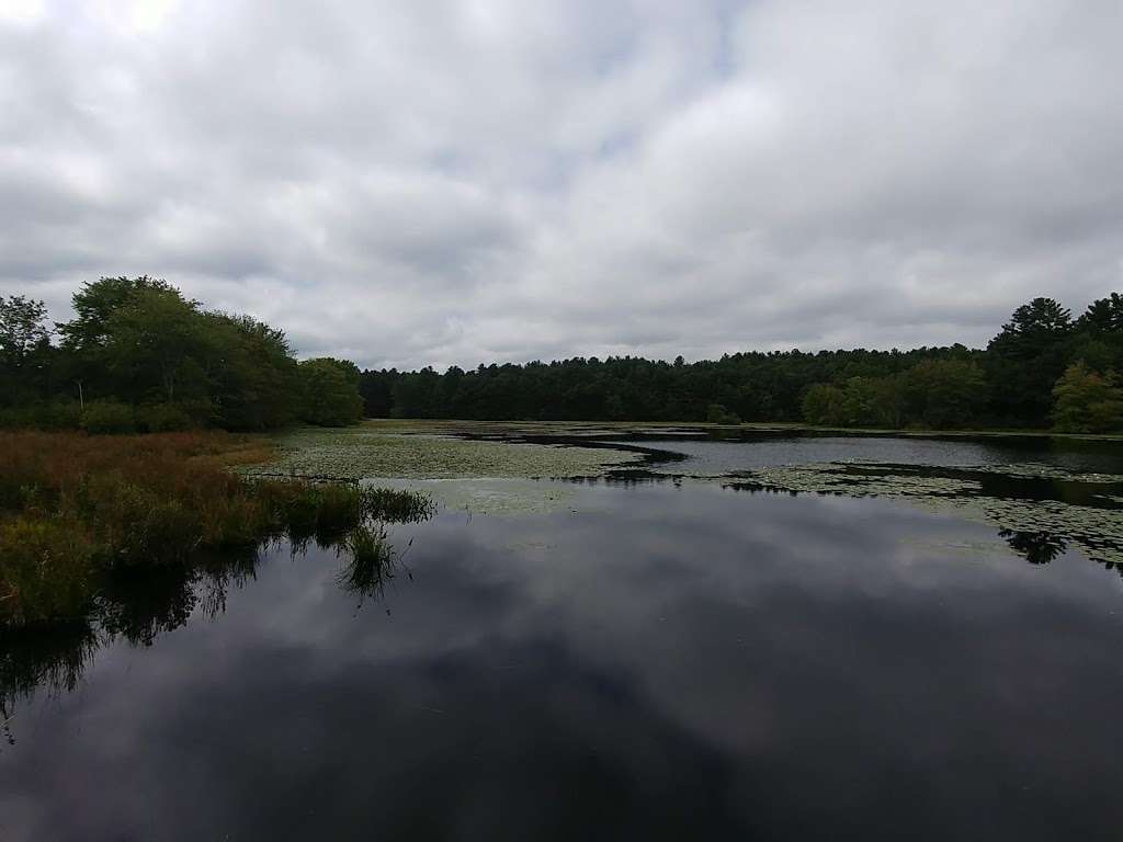 Greenough Land parking | Maple St, Carlisle, MA 01741, USA