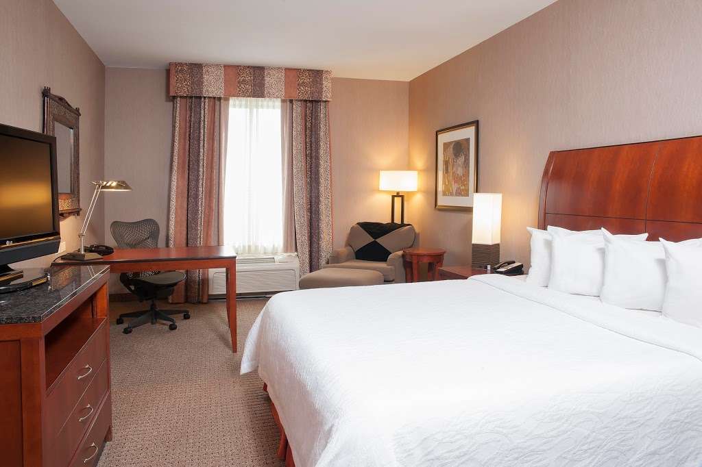 Hilton Garden Inn Columbus/Edinburgh | 12210 N Executive Drive, Edinburgh, IN 46124, USA | Phone: (812) 526-8600