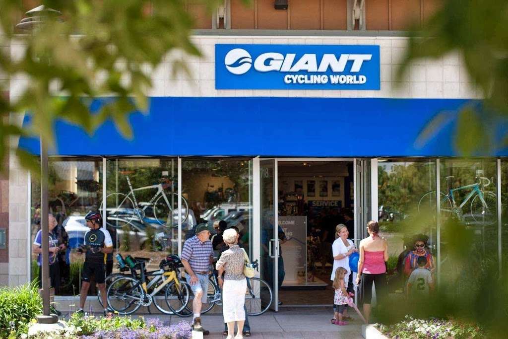 Giant Denver | 7301 S Santa Fe Dr, Littleton, CO 80120, USA | Phone: (303) 703-1700