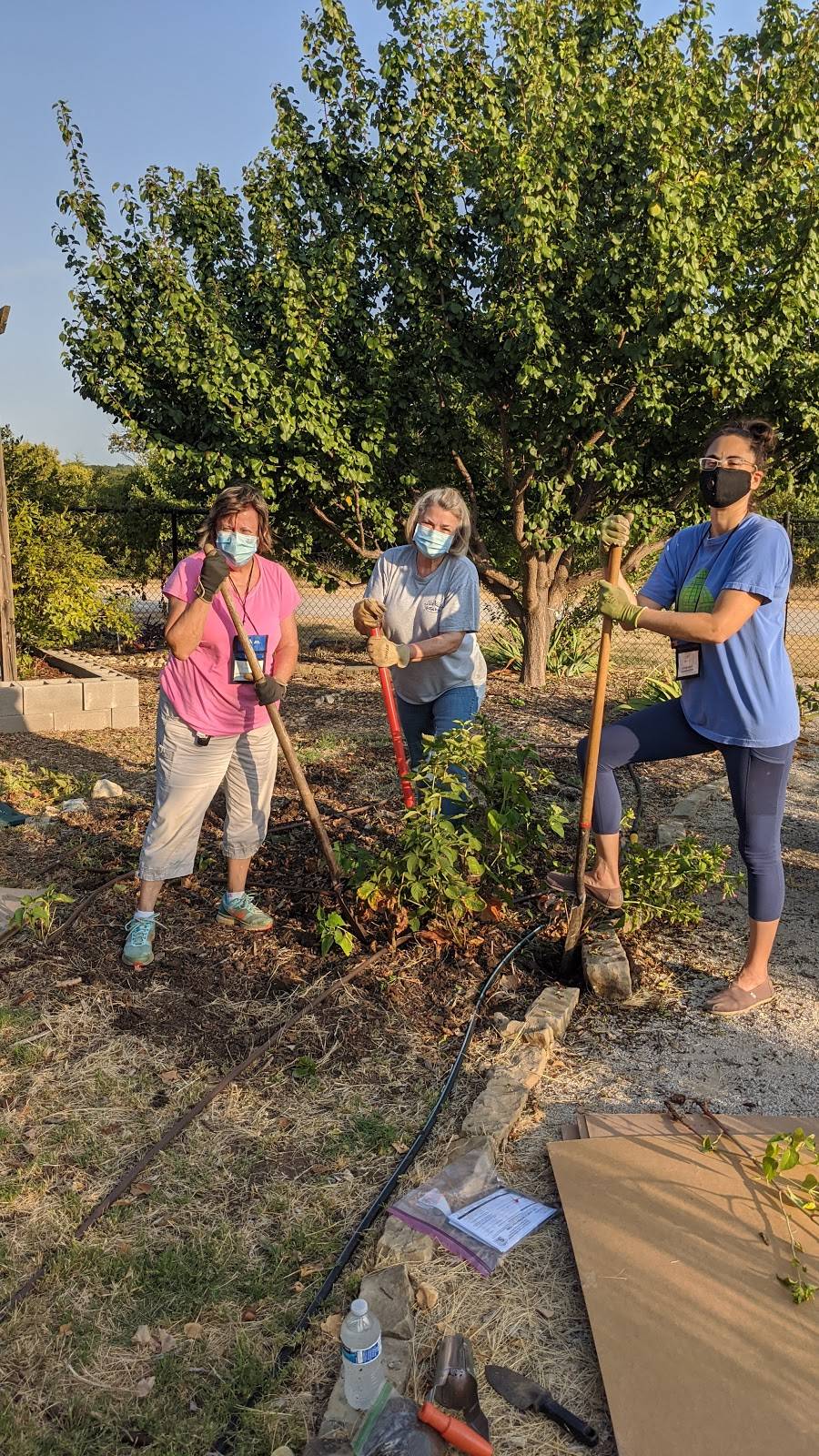 Tarrant County Master Gardeners Community Demonstration Garden | 1801 Circle Dr, Fort Worth, TX 76119 | Phone: (817) 884-1944