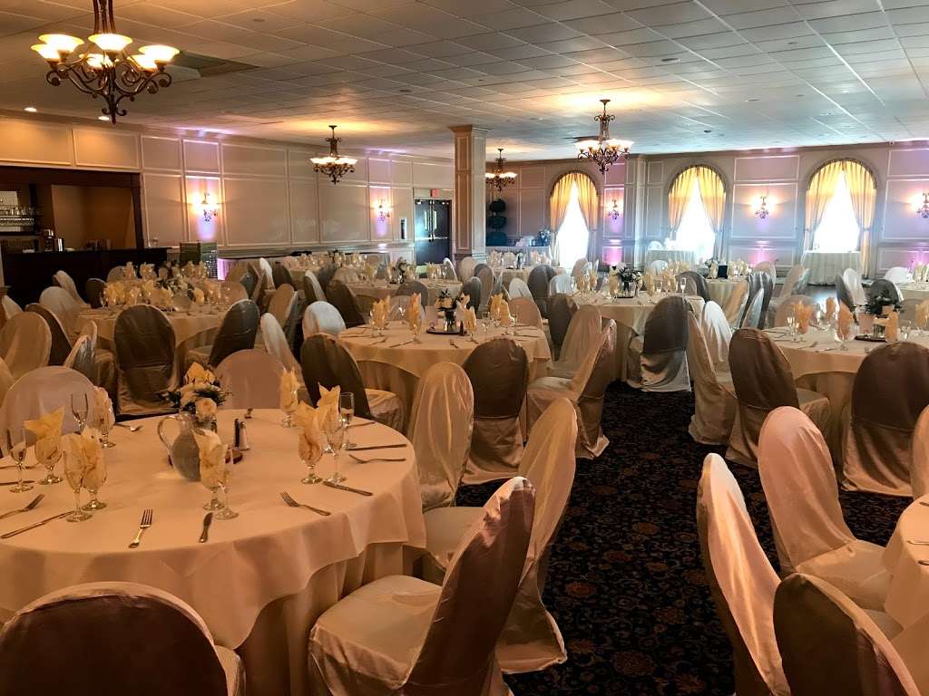 Ballrooms at Boothwyn | 1405 Meetinghouse Rd, Boothwyn, PA 19061, USA | Phone: (610) 485-2010