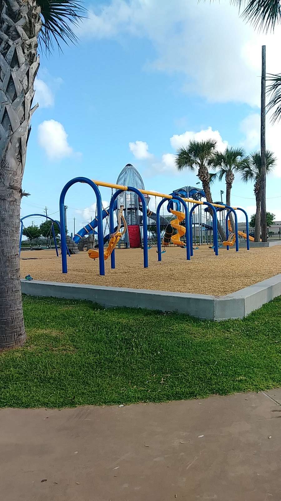 Schreiber Park | 3134 83rd St, Galveston, TX 77554, USA | Phone: (409) 797-3700