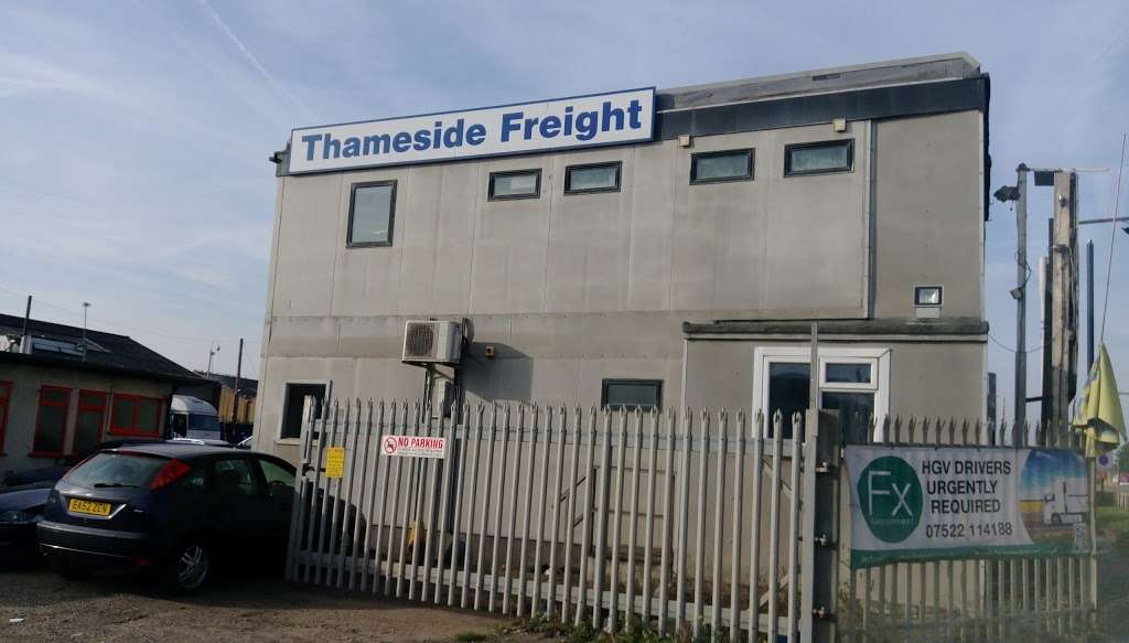 Thameside Freight Services | Castle Works, 721 Ripple Rd, Barking IG11 0SN, UK | Phone: 020 8517 8531