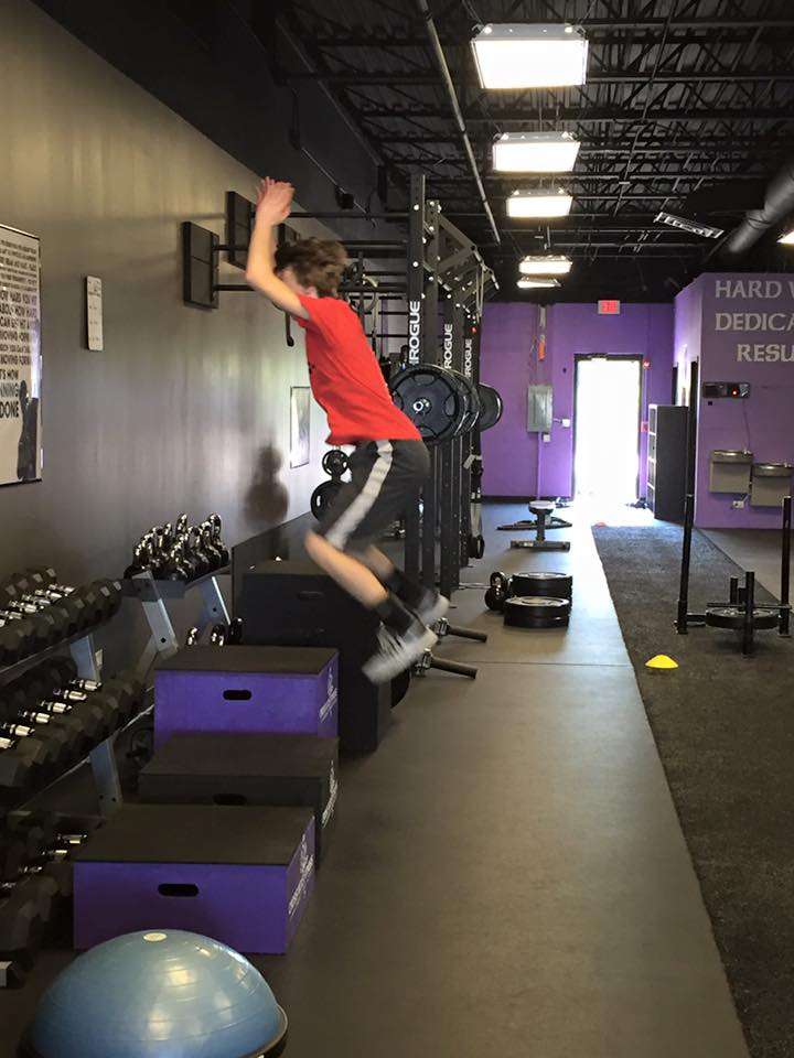 Cross Kicks Fitness Hoffman Estates | 24/7 Group Fitness Center | 2567 W Golf Rd, Hoffman Estates, IL 60169, USA | Phone: (847) 252-7000