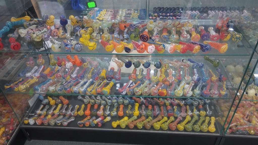 Arizona Smoker | 6670 W Cactus Rd #106, Glendale, AZ 85304, USA | Phone: (623) 773-3080