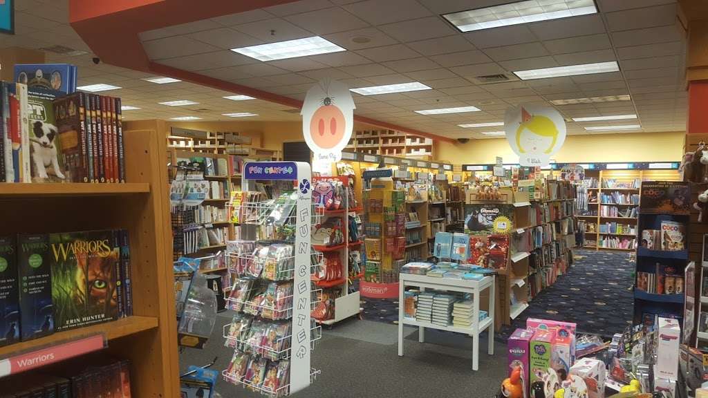 Books-A-Million | 3000 Whiteford Rd, York, PA 17402 | Phone: (717) 757-6371