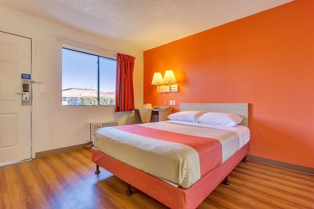 Motel 6 Vallejo - Six Flags West | 1455 Enterprise St, Vallejo, CA 94589, USA | Phone: (707) 643-7611