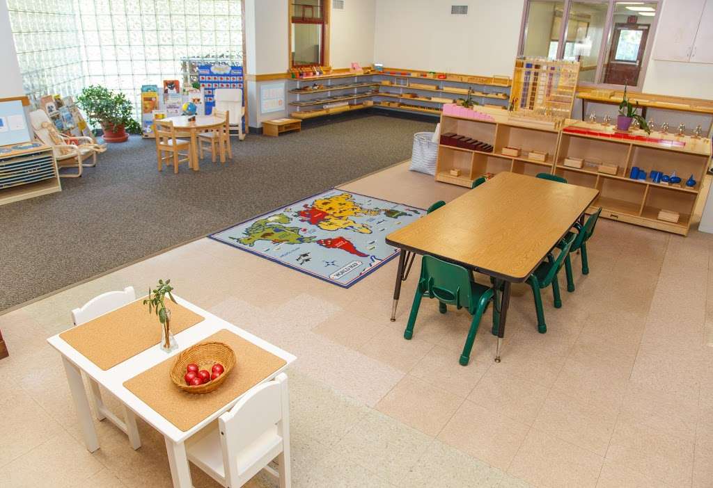 Montessori Childrens Learning Center | 765 Newman Springs Rd, Lincroft, NJ 07738 | Phone: (732) 224-2800