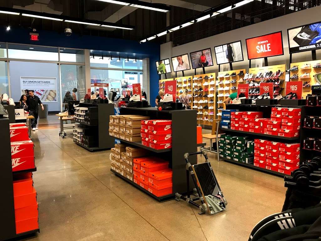 Finish Line | 3000 Grapevine Mills Pkwy, Grapevine, TX 76051, USA | Phone: (972) 906-9455