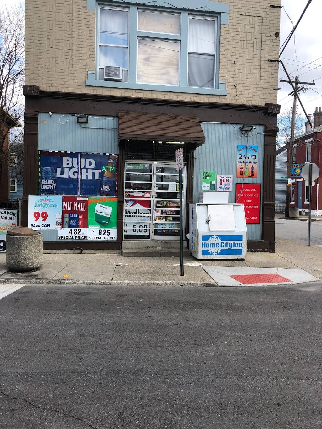 Howell Street Food Mart | 335 W 21st St, Covington, KY 41014, USA | Phone: (859) 431-3400