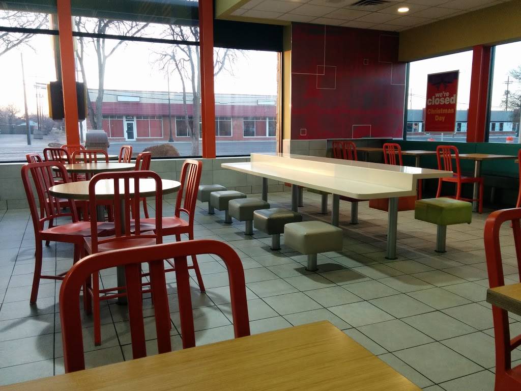 McDonalds | 102 N University Ave, Lubbock, TX 79410, USA | Phone: (806) 740-0662