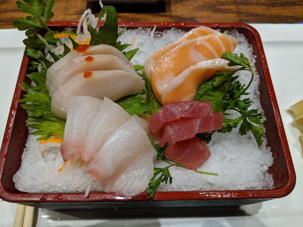 Umi Japanese Cuisine | 20 Dunn Dr, Stafford, VA 22556, USA | Phone: (540) 628-2086