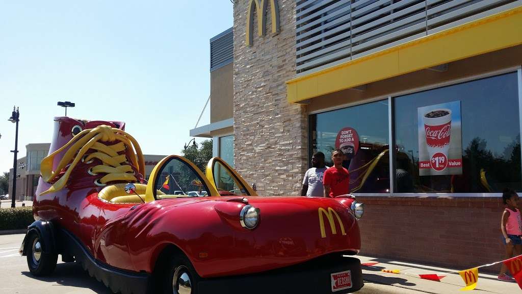 McDonalds | 1504 Eldridge Pkwy, Houston, TX 77077, USA | Phone: (281) 759-2330