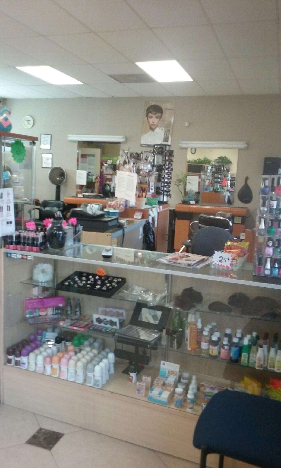 Natalies Beauty Salon | 2531 Olive Dr # C, Palmdale, CA 93550, USA | Phone: (661) 266-0614
