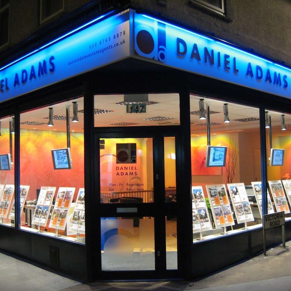 Daniel Adams Estate Agents | 147 Brighton Rd, Coulsdon CR5 2NJ, UK | Phone: 020 8763 8878