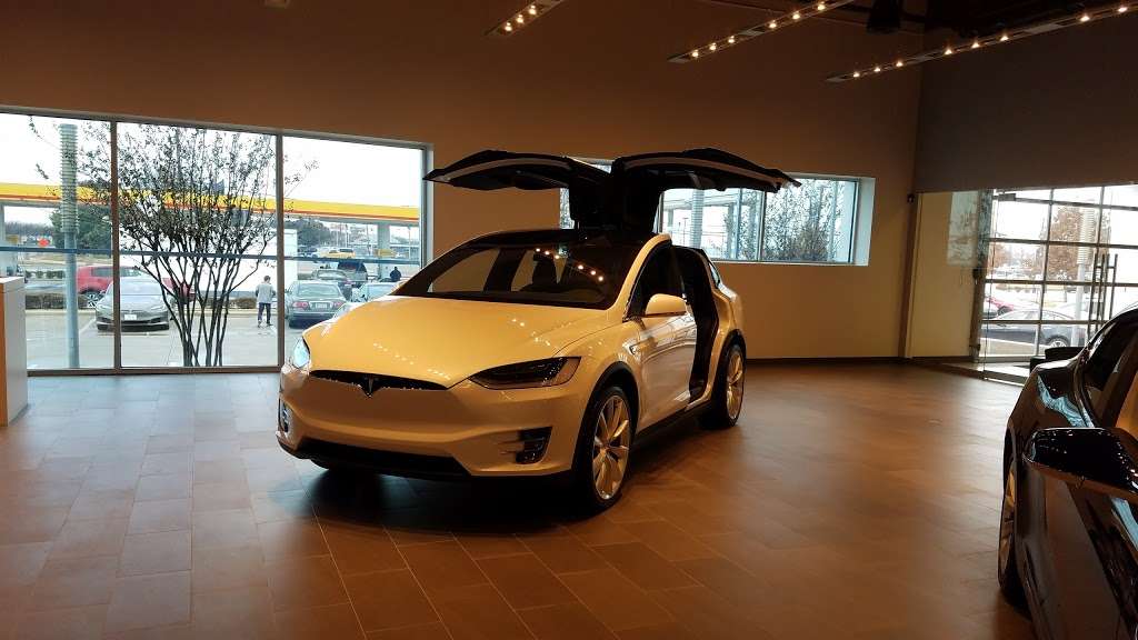 Tesla Service Center | 6500 Cedar Springs Rd, Dallas, TX 75235, USA | Phone: (214) 736-0587