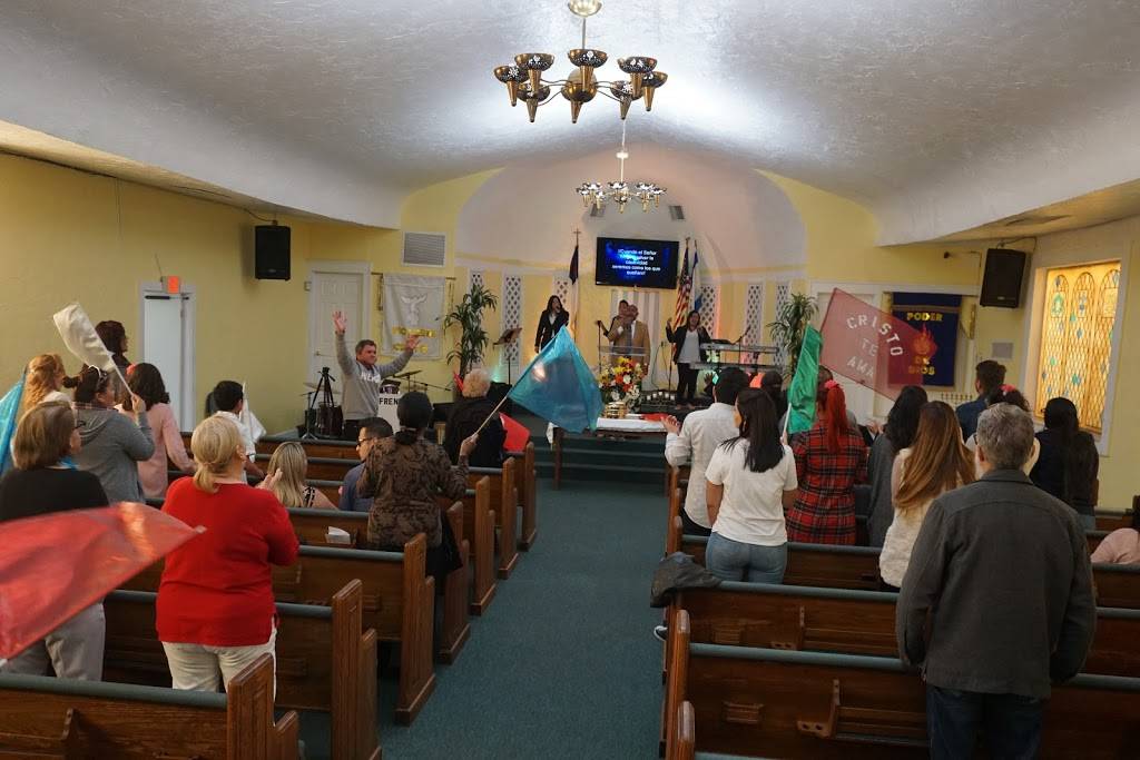 Iglesia Bautista Poder de Dios. | 405 W 28th St, Miami Beach, FL 33140, USA | Phone: (305) 538-3090