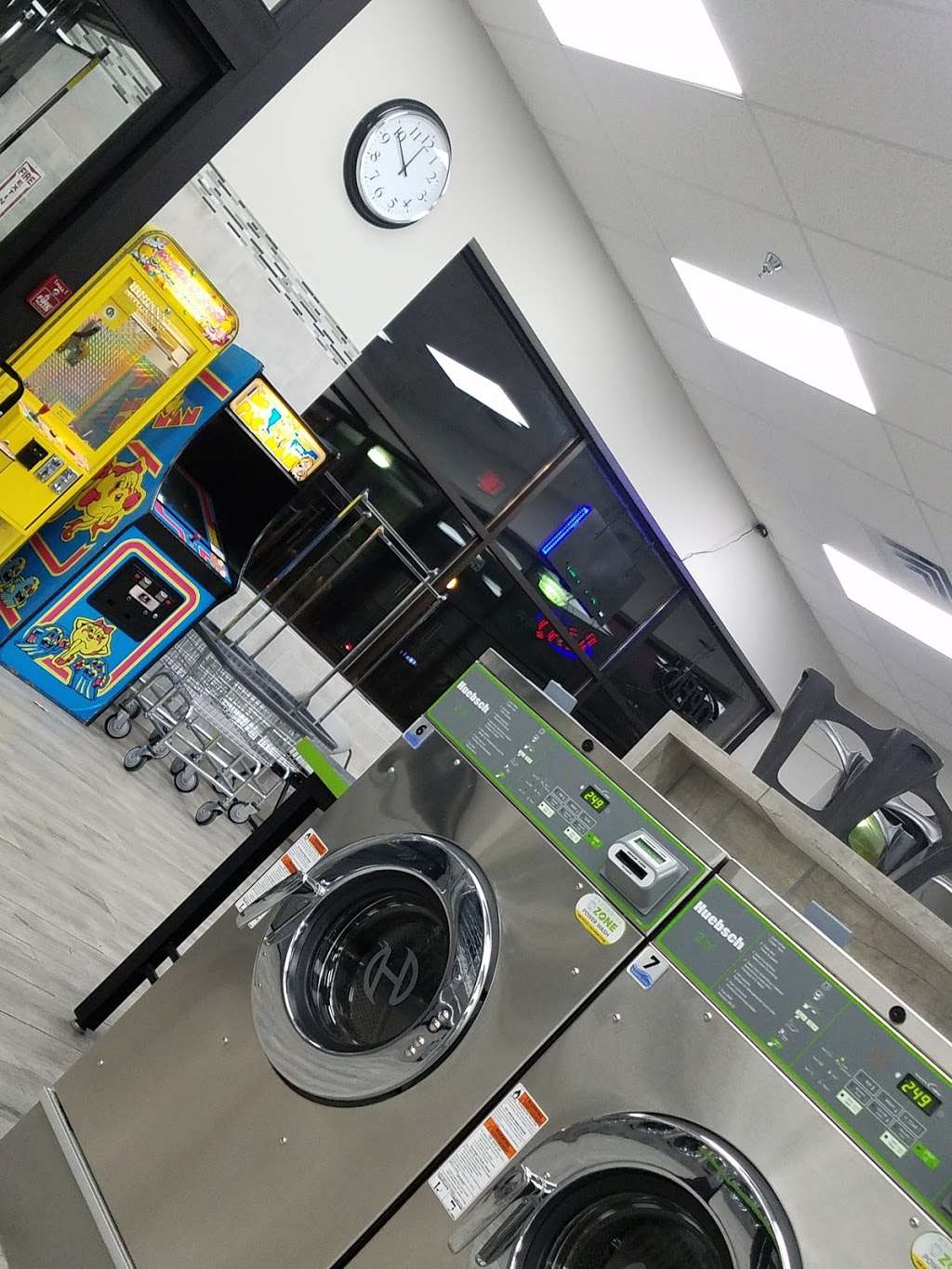 Smart Wash Laundry | 149 N Neltnor Blvd, West Chicago, IL 60185 | Phone: (630) 520-0531