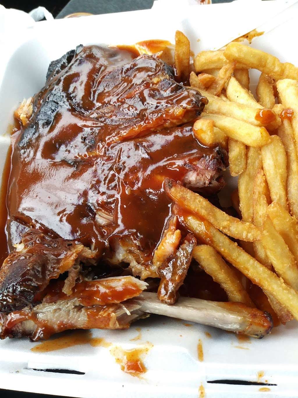 Leons Barbeque Zone | 3309 E 106th St, Chicago, IL 60617 | Phone: (773) 374-9663