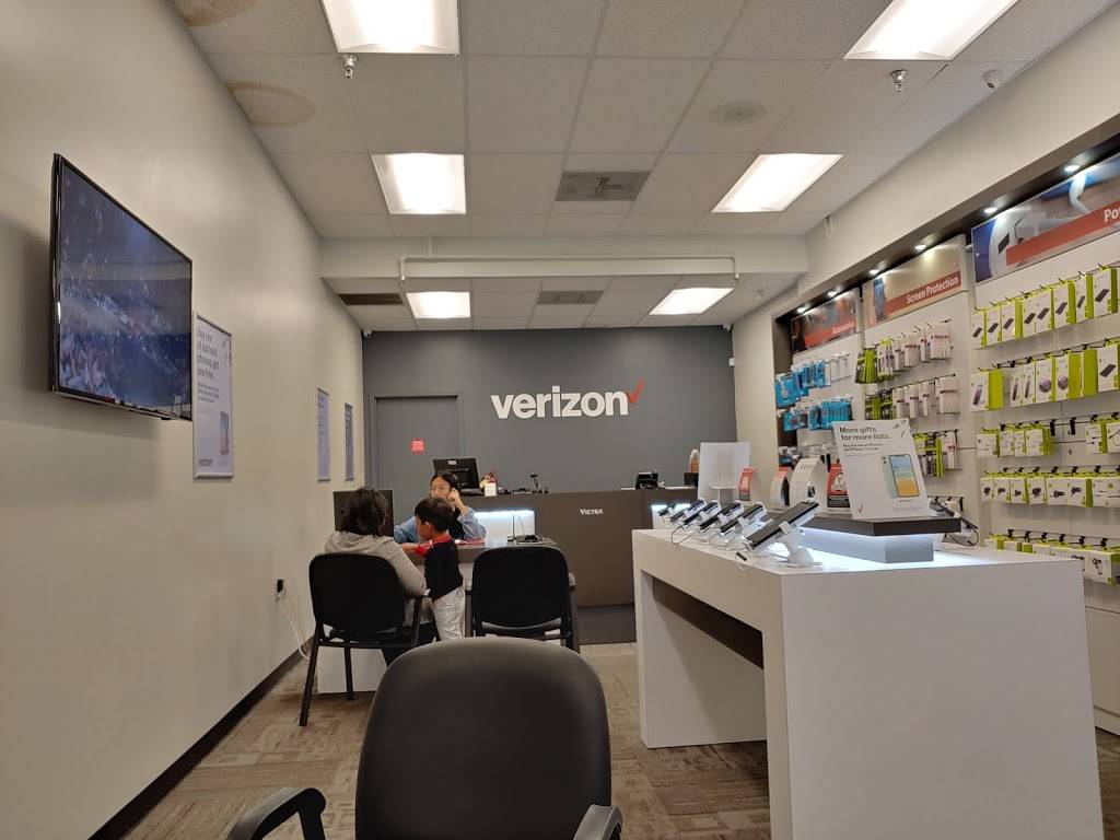 Verizon Authorized Retailer – Victra | 1620 N School St Suite C-3B, Honolulu, HI 96817, USA | Phone: (808) 427-4720