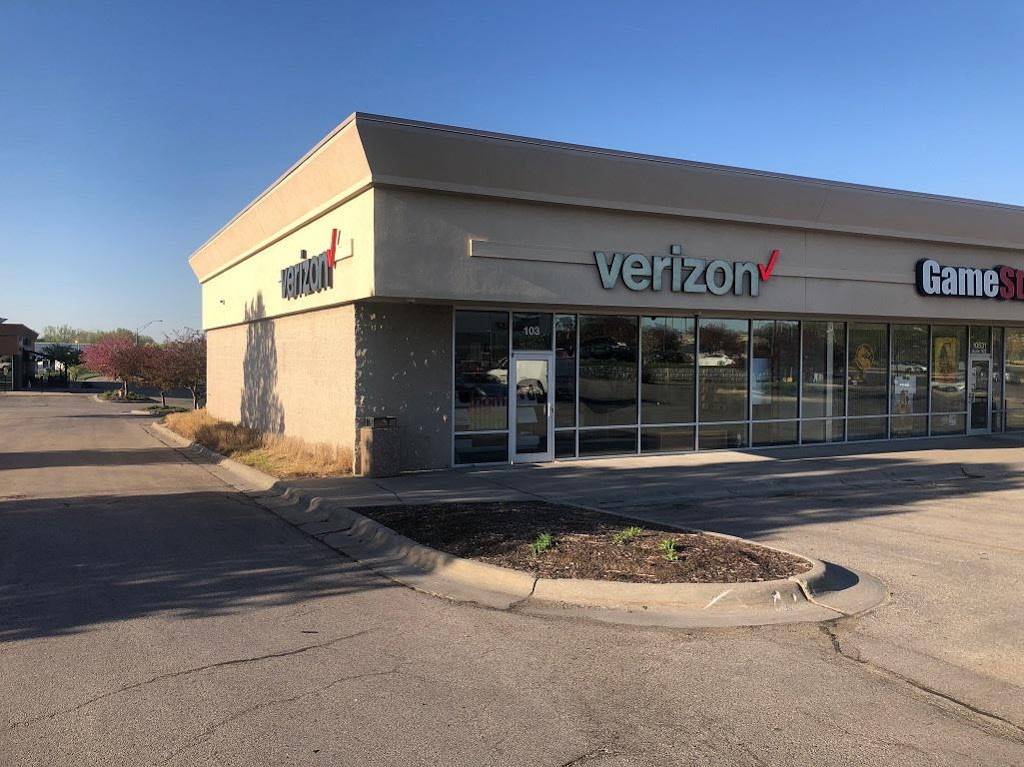 Verizon | 10531 S 15th St Suite 103, Bellevue, NE 68123, USA | Phone: (402) 291-2211