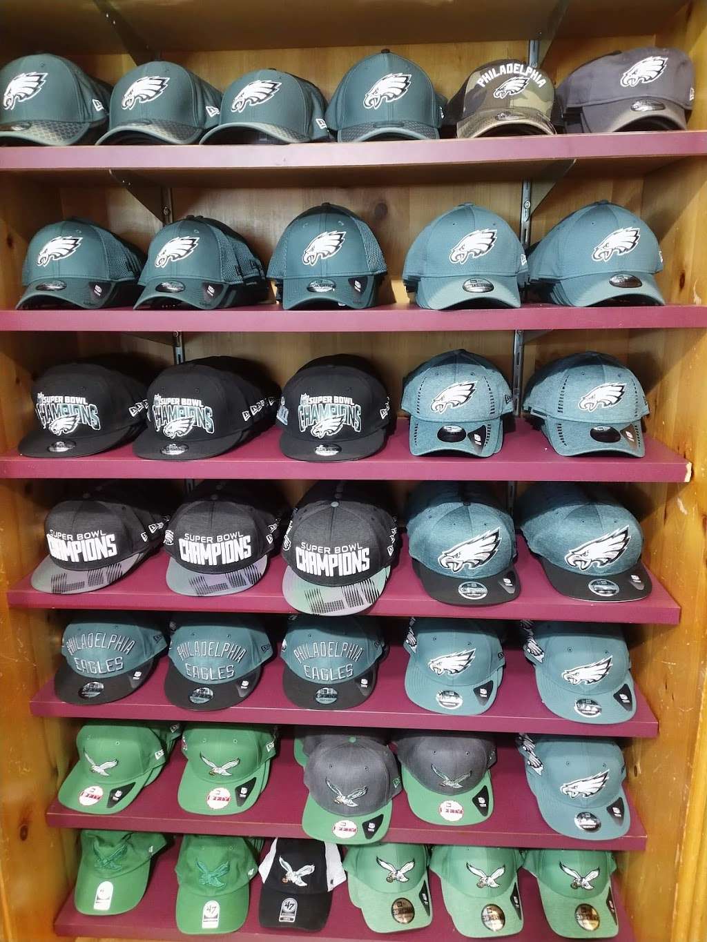 EAGLES PRO SHOP - 18 Photos - 35 S Willowdale Dr, Lancaster, Pennsylvania -  Men's Clothing - Phone Number - Yelp