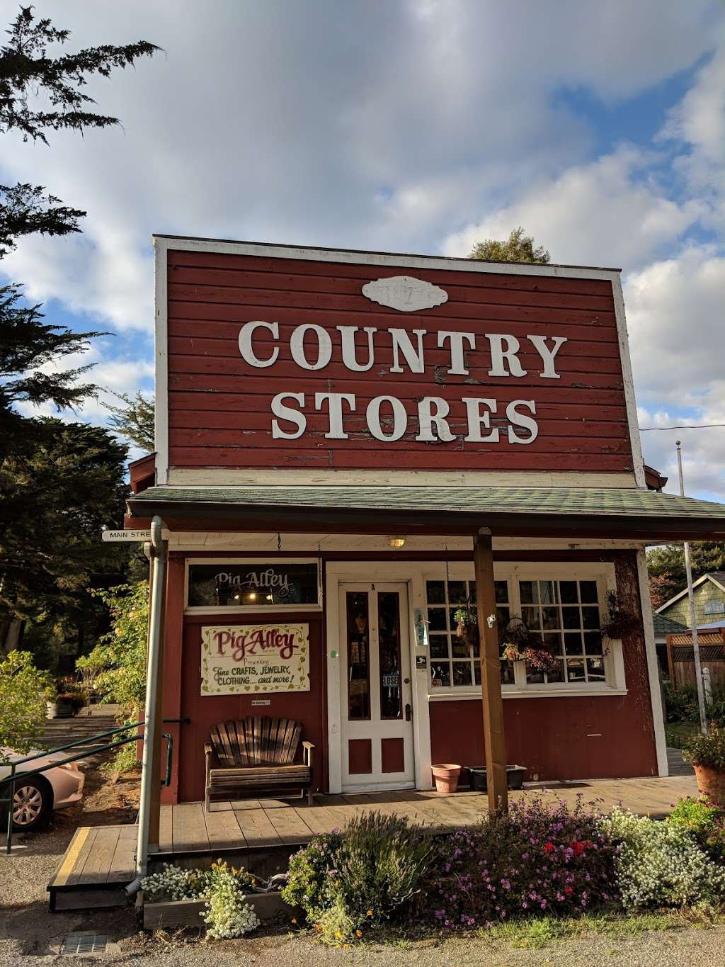 Duncans Mills General Store | 25200 CA-116, Duncans Mills, CA 95430 | Phone: (707) 865-9564