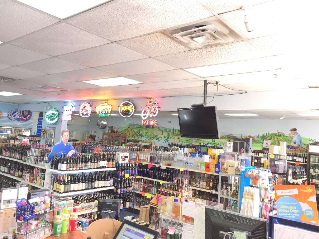 Hammars East Side Liquors | 1439 E State St, Geneva, IL 60134 | Phone: (630) 208-1175