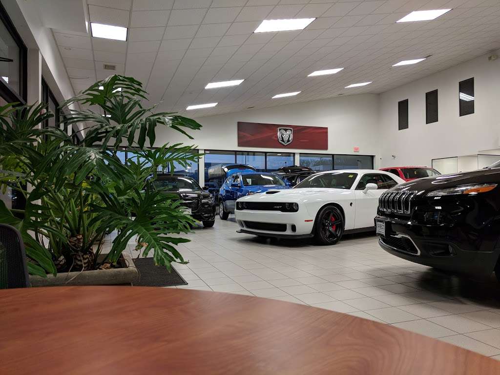 Tasca Chrysler Jeep Dodge Ram Fiat | 1667 Hartford Ave, Johnston, RI 02919, USA | Phone: (401) 351-6600