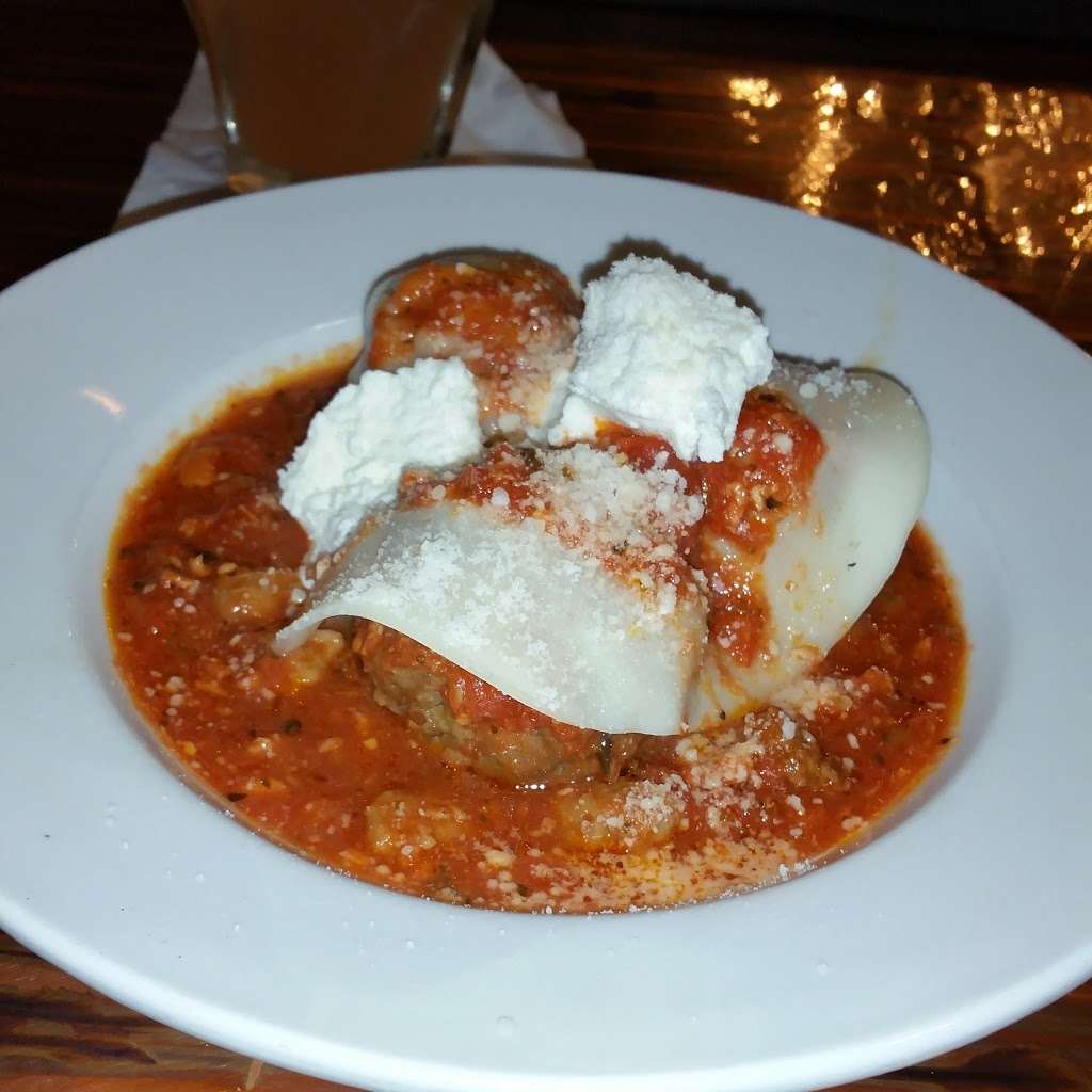 Crispis Italian Cuisine | 136 Broad St, Bridgewater, MA 02324, USA | Phone: (508) 697-6733