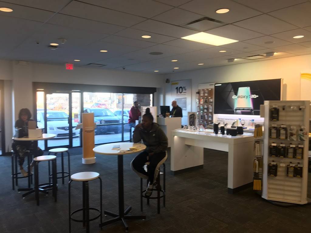 Sprint Store | 3101 N Rock Rd Ste 175 And 180, Wichita, KS 67226, USA | Phone: (316) 634-4900